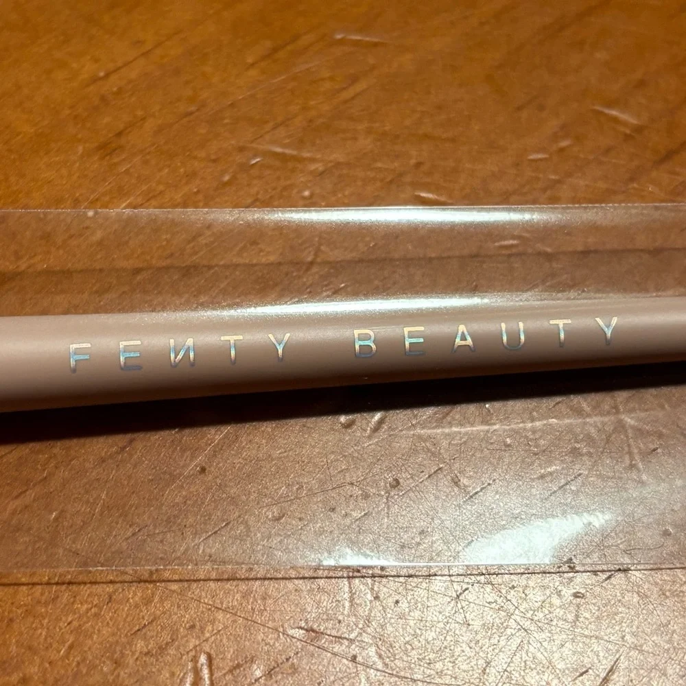Fenty Beauty Blush Brush 155
